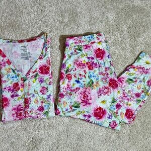 Posh Peanut Women's Loungewear, Long Sleeve Pajama Set, Alice, Medium, EUC, HTF